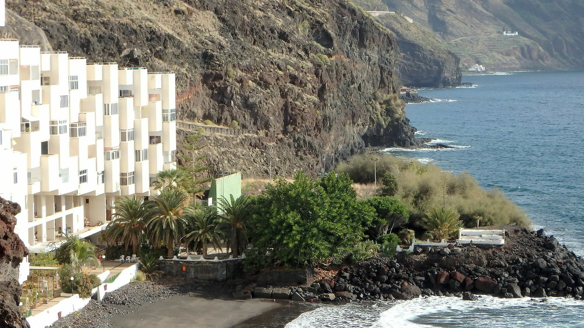 Las Gaviotas Beach I Santa Cruz de Tenerife